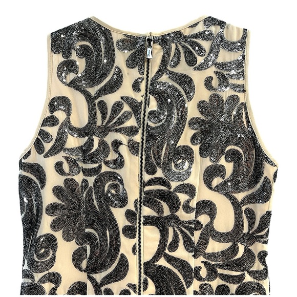 VINCE CAMUTO Silver & Pewter Sequin Swirls on Ivory Sleeveless Cocktail Dress 6 - Picture 5 of 16